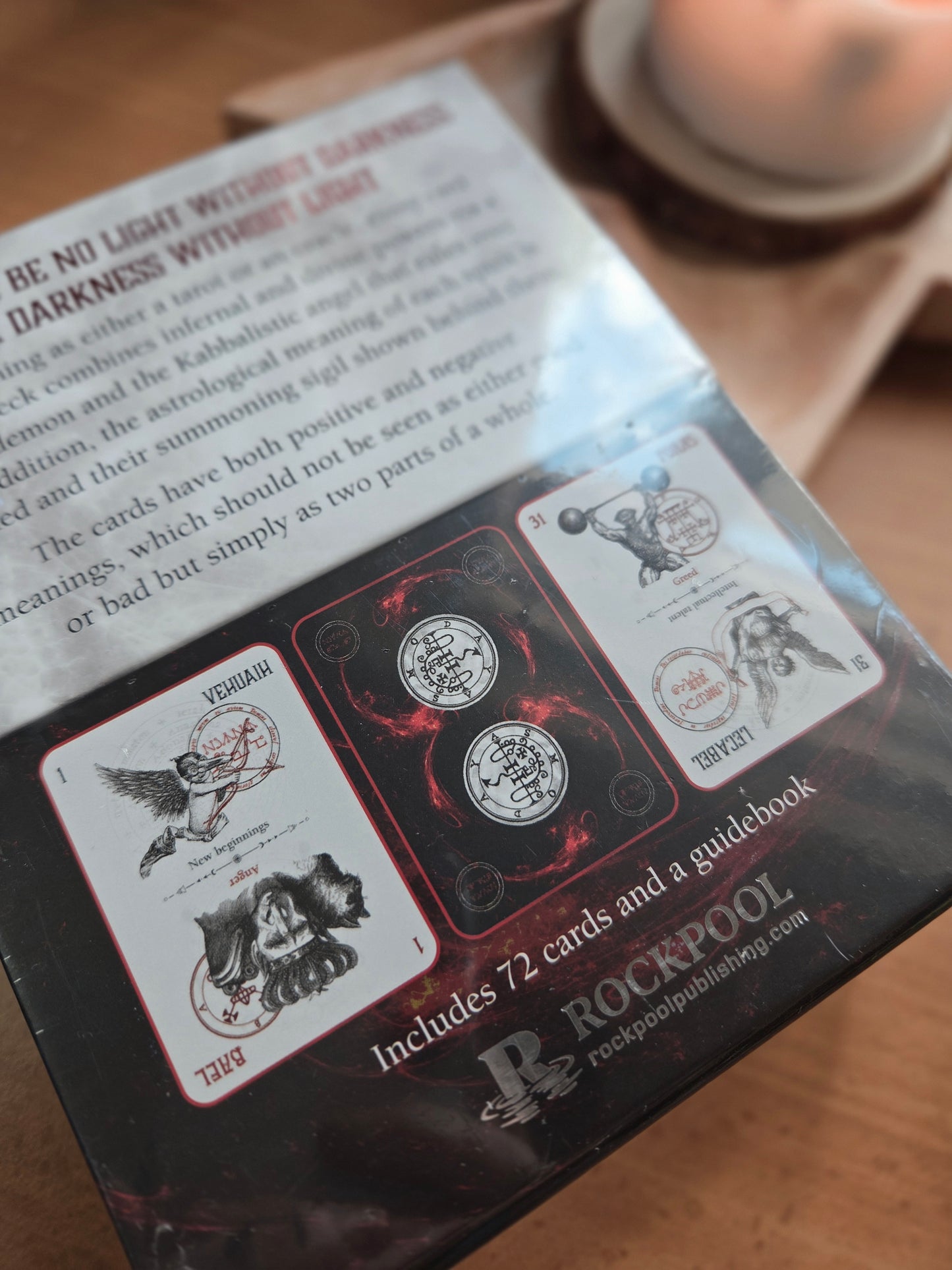 Oracle/Tarot Of Heaven And Hell
Harness the Power of the Angels and Demons