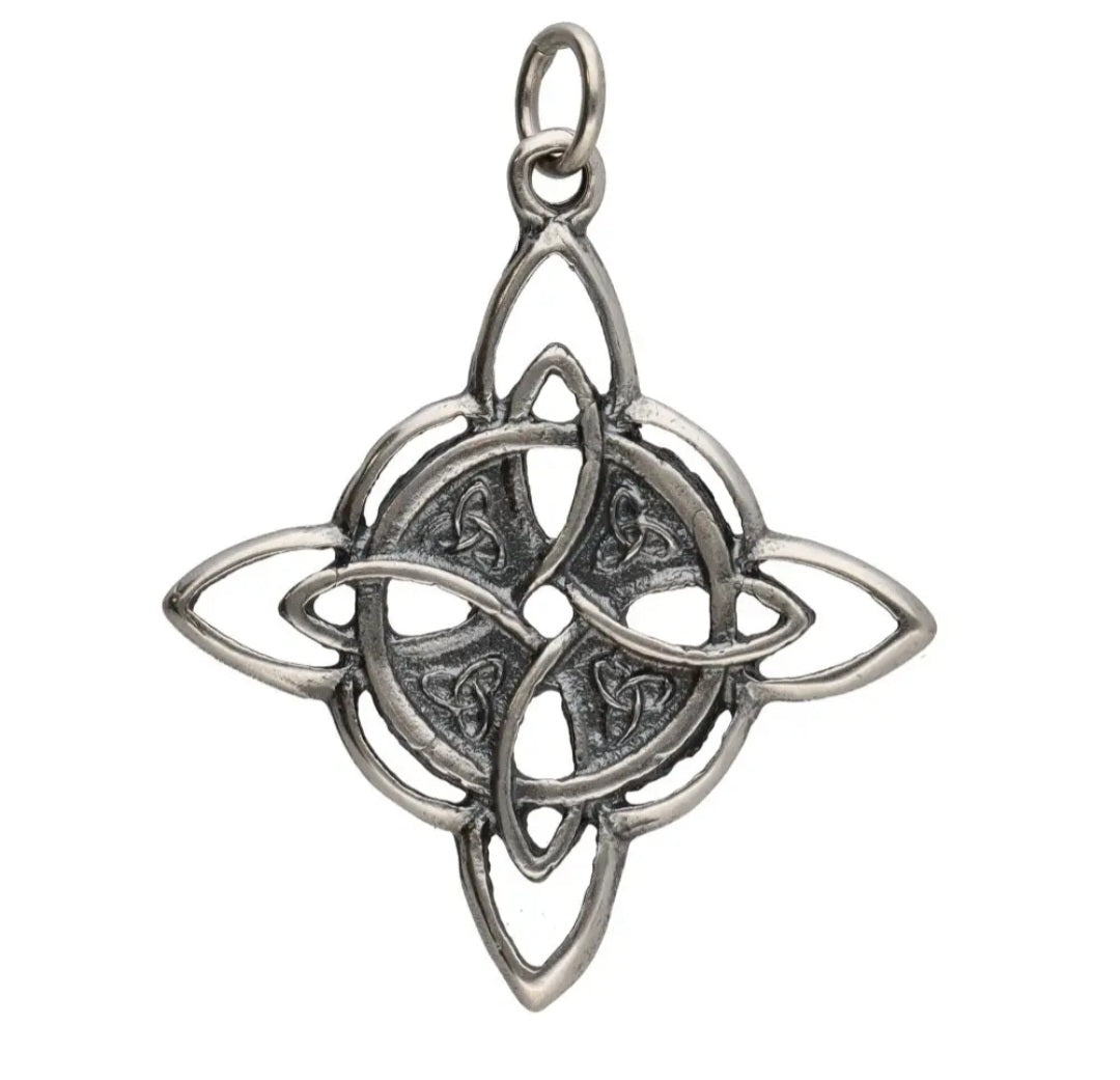 Witch's Knot Pendant Silver