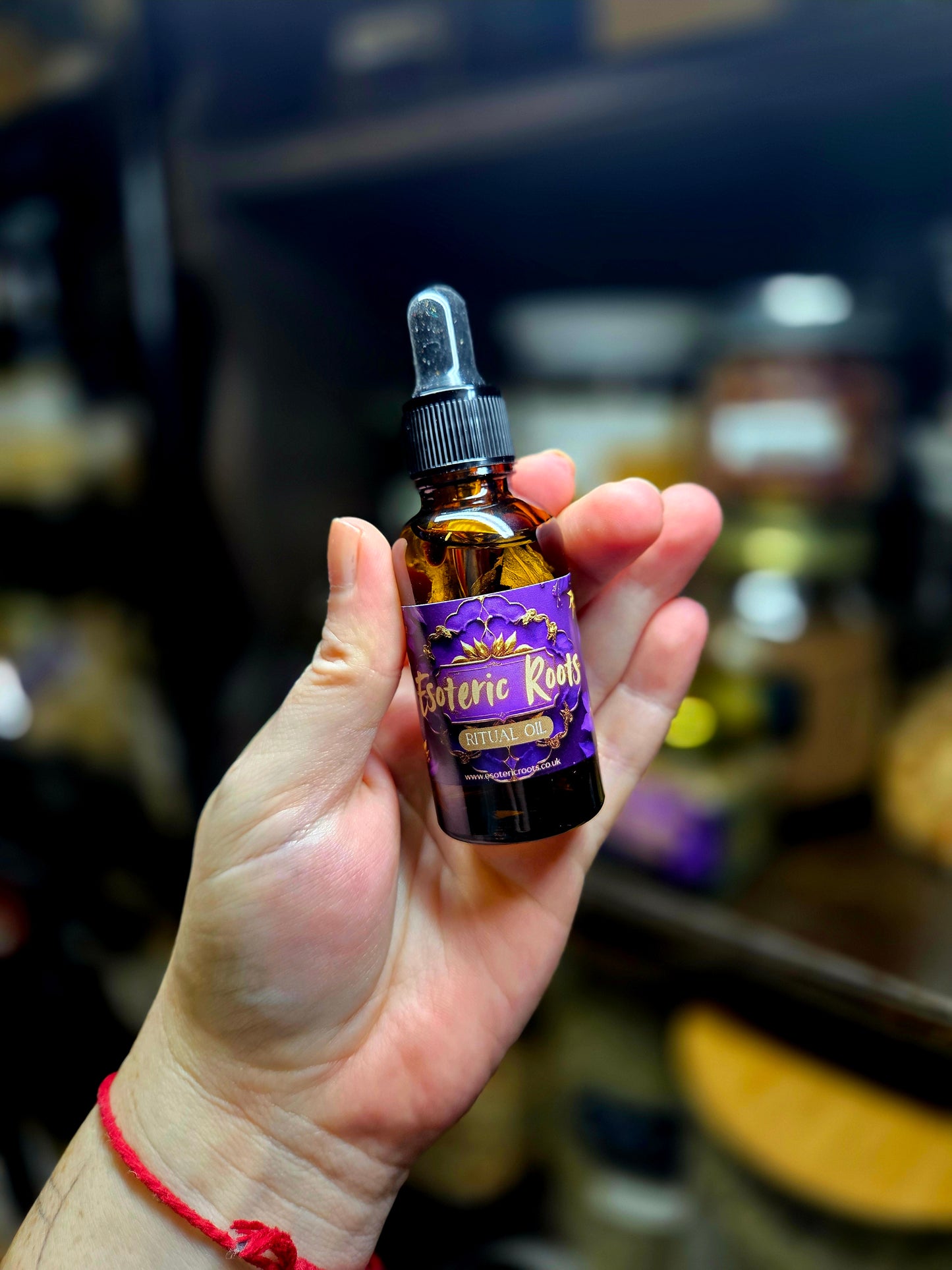 Truth Serum Ritual Oil | Esoteric Roots