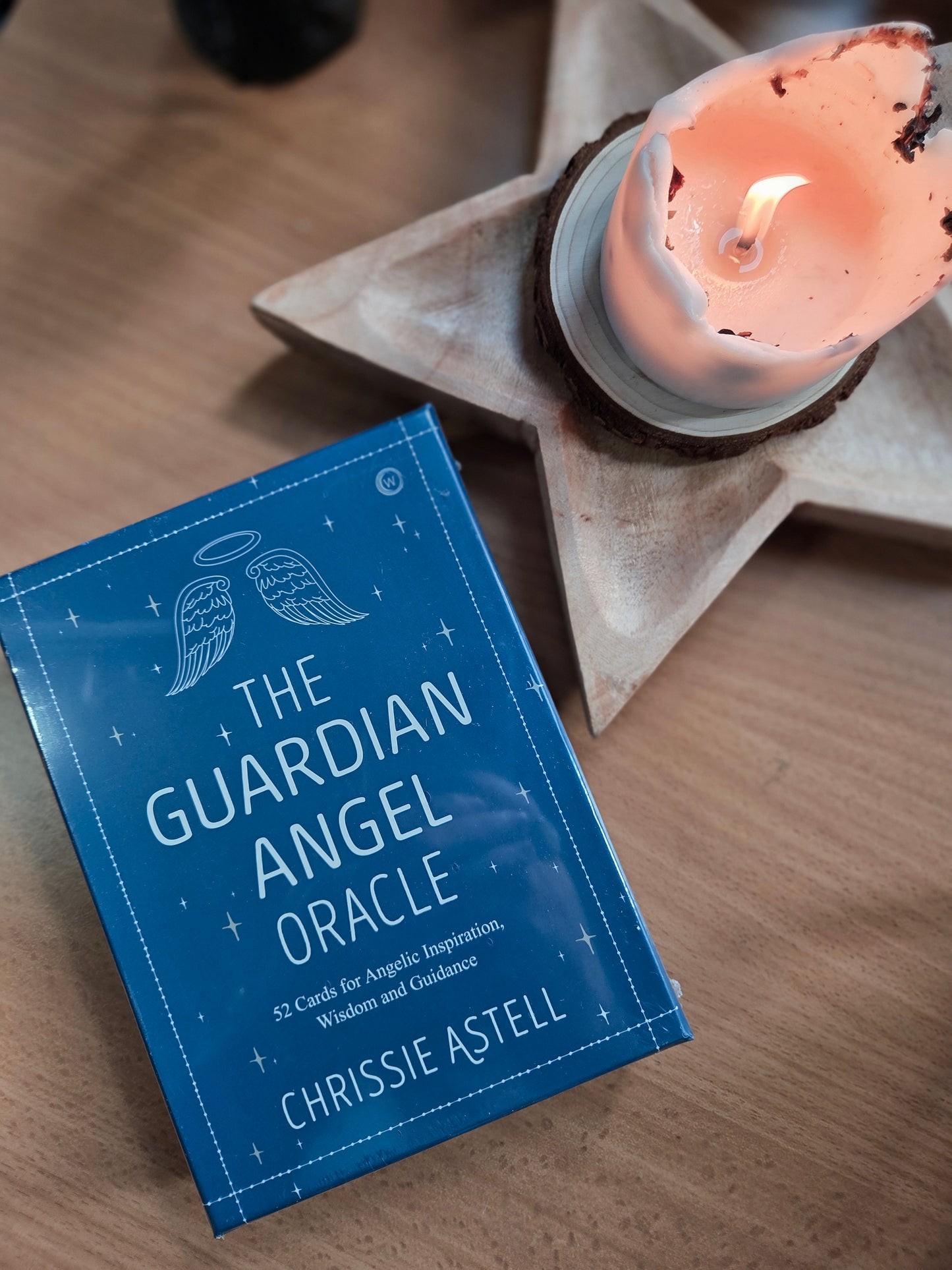 The Guardian Angel Oracle Cards - by Chrissie Astell and Rene Milot
Watkins Pub Ltd