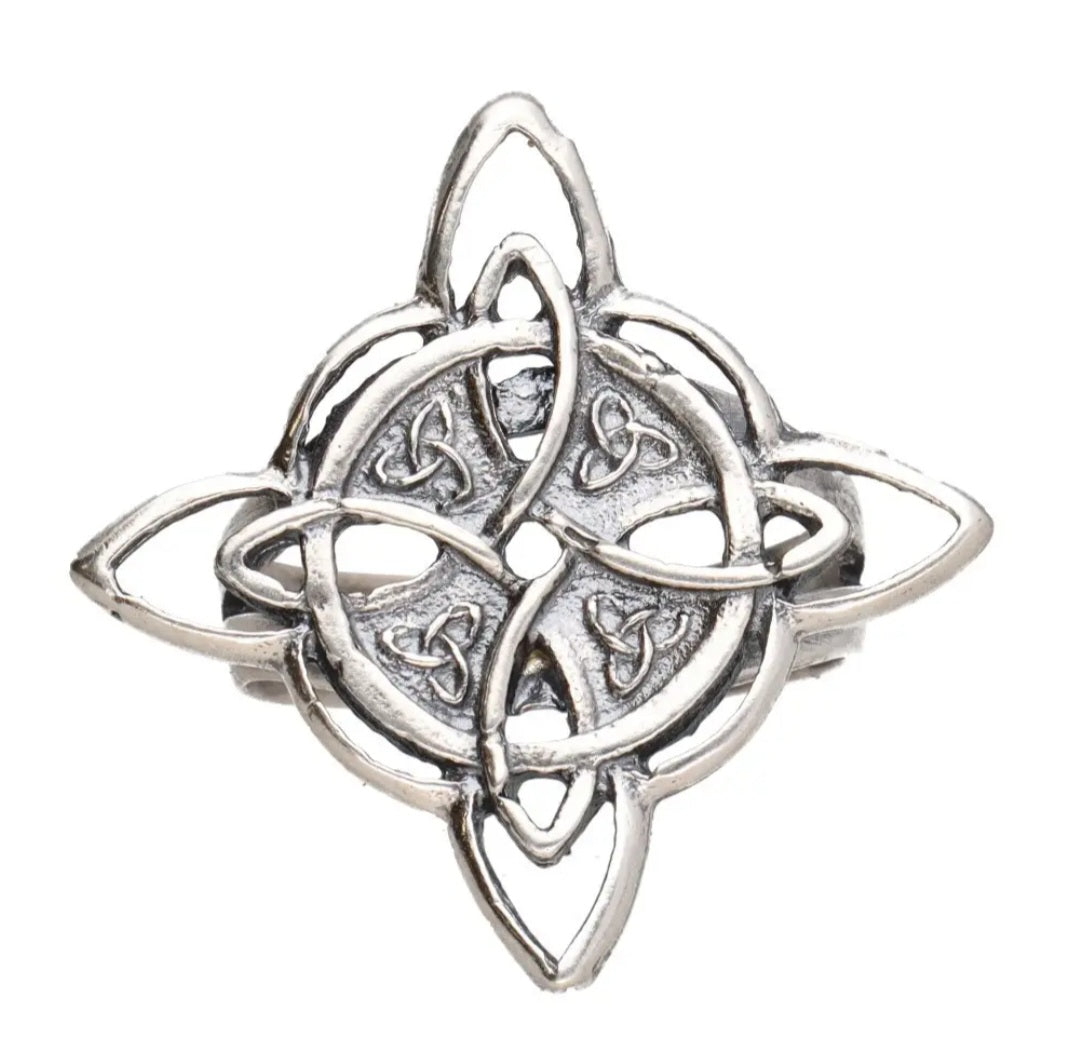 Witch's Knot Ring Silver