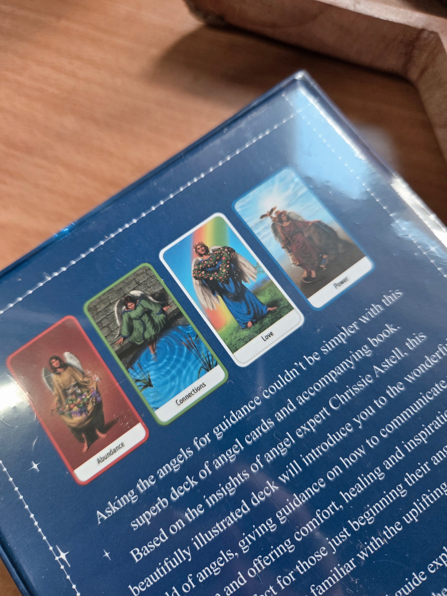 The Guardian Angel Oracle Cards - by Chrissie Astell and Rene Milot
Watkins Pub Ltd